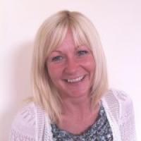 Kerry Capewell, Hair care expert and stylist at Naturtint Kerry Capewell, Hair care expert and stylist at Naturtint