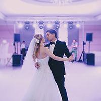 Couple dancing to wedding music
