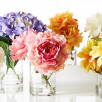 Style Expert talks about the use of artificial flowers in weddings Style Expert talks about the use of artificial flowers in weddings